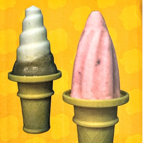 New Ice Cream or Ice Pop Treats 2 Piece Mold Set With Stand - Picture 10 of 15